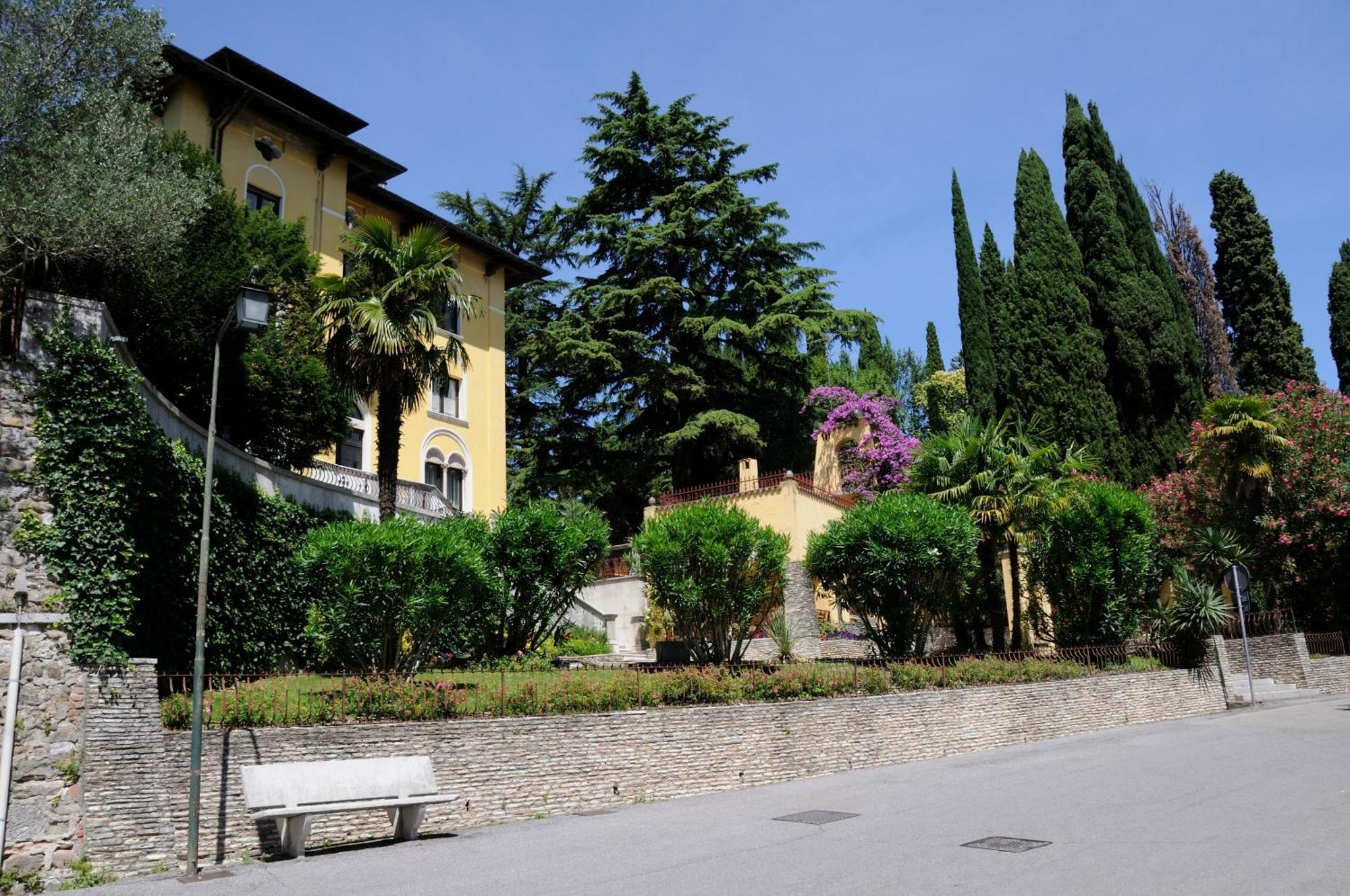 Villa Callas 16 ซีร์มิโอเน ภายนอก รูปภาพ
